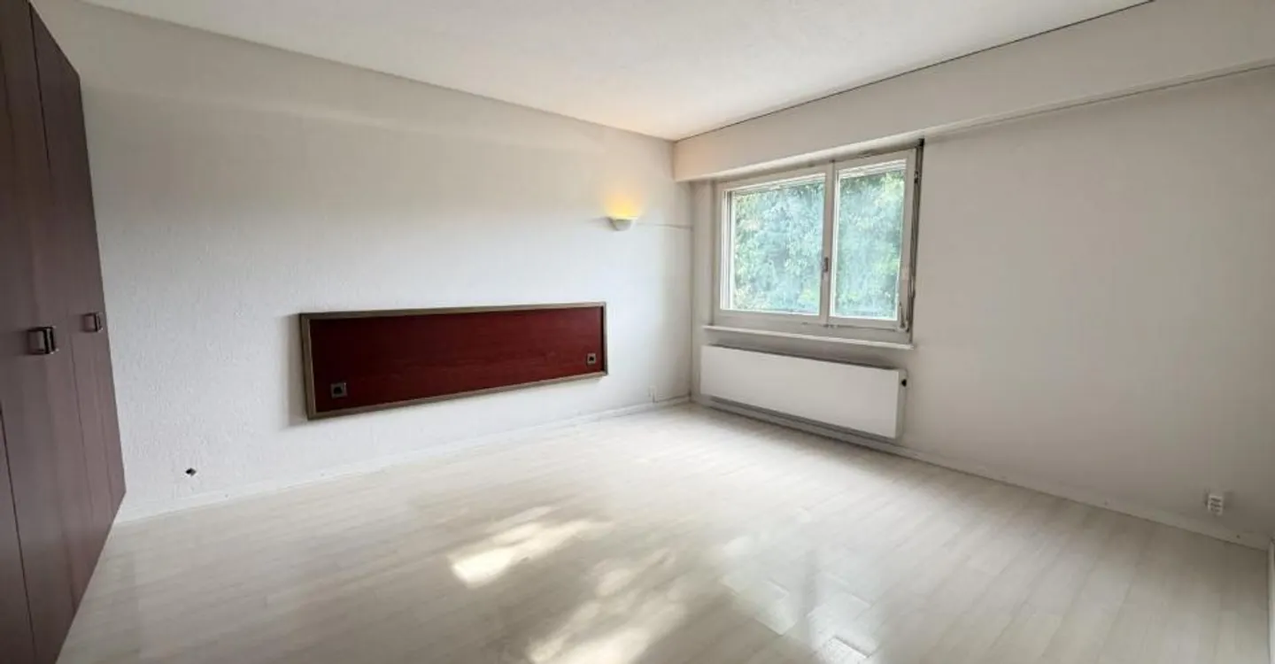 Una grande proprietà di 8,5 stanze in vendita a Courtedoux - Foto 9 di 11