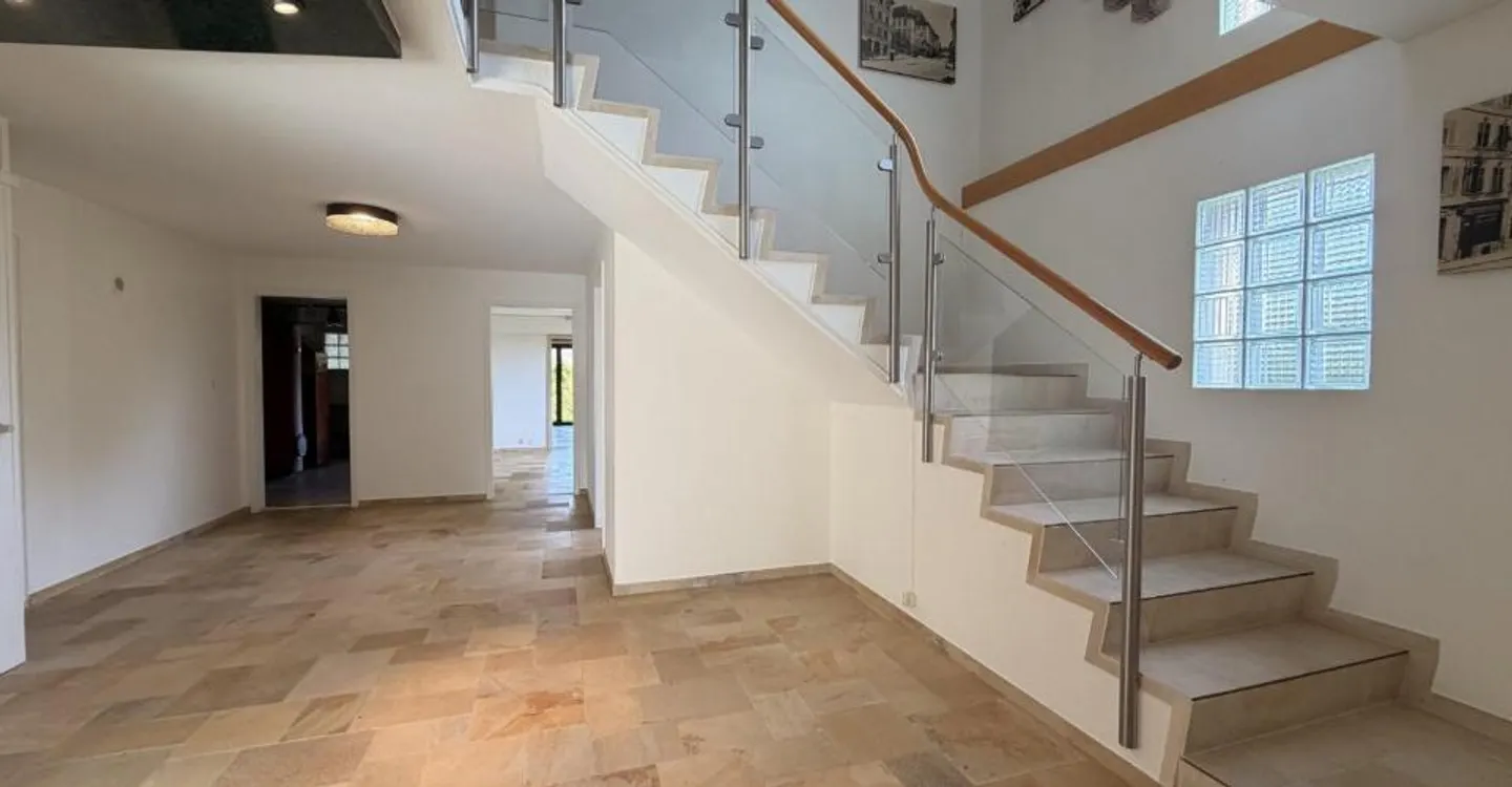 Una grande proprietà di 8,5 stanze in vendita a Courtedoux - Foto 11 di 11