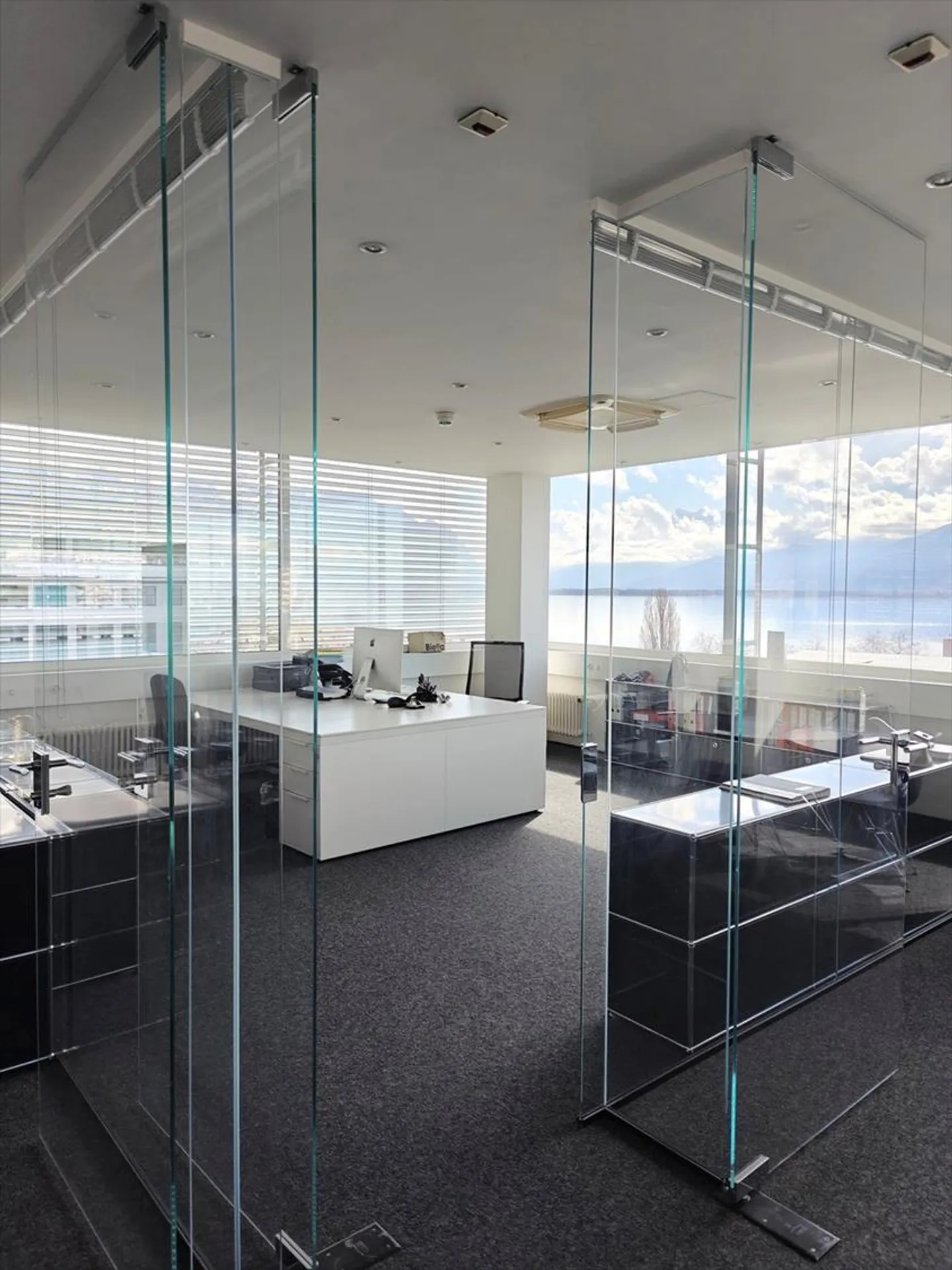 Surface commerciale partagée - Photo 1 sur 13