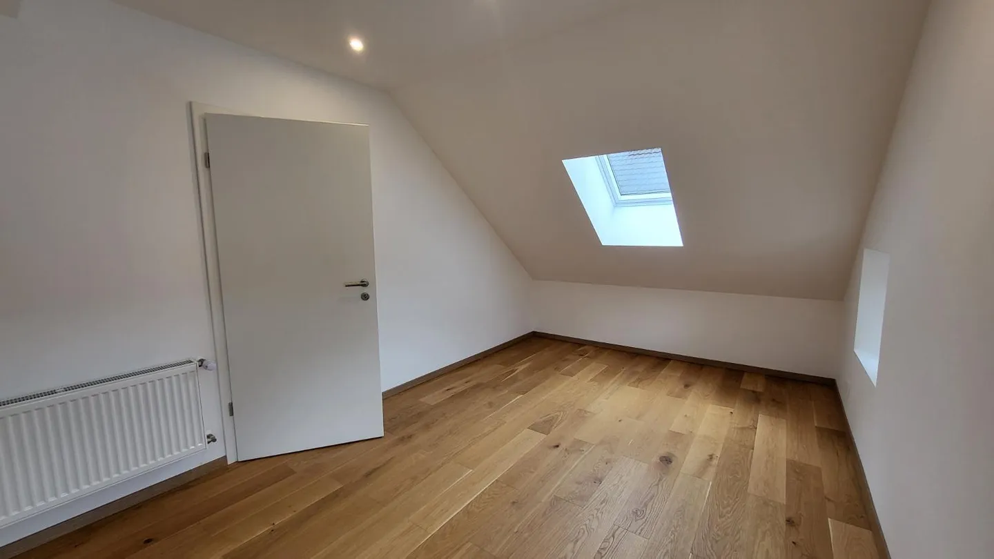 Top floor 2.5 rooms - Photo 7 of 12