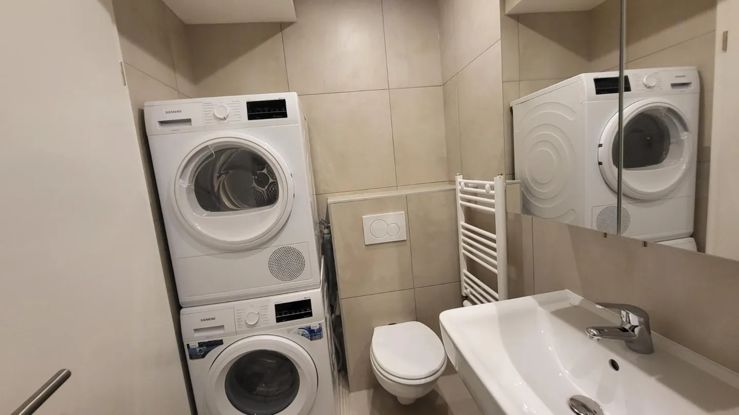 Top floor 2.5 rooms - Photo 9 of 12