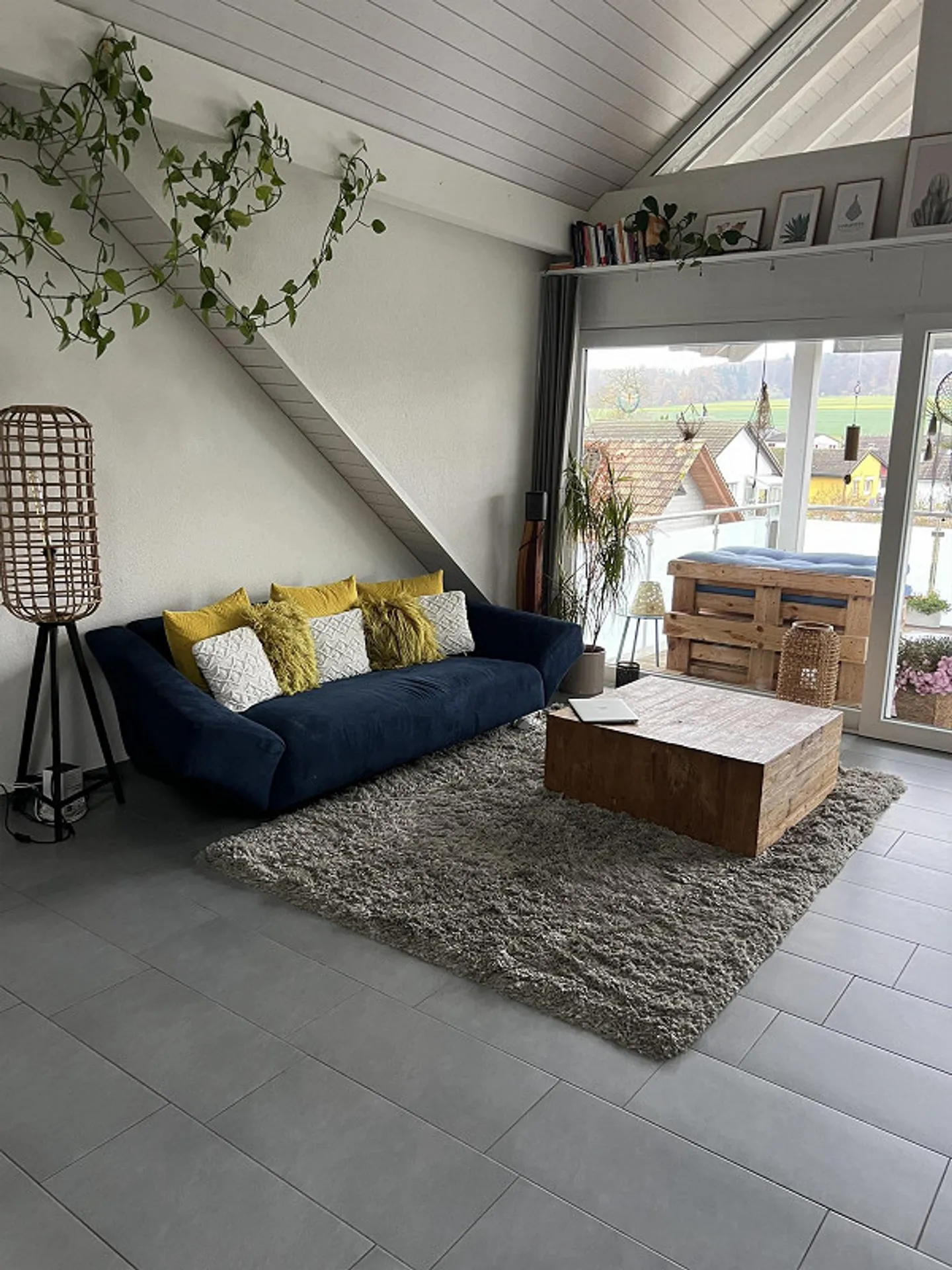 Dreamlike 3.5 Room Apartment with Charm - Photo 8 of 19