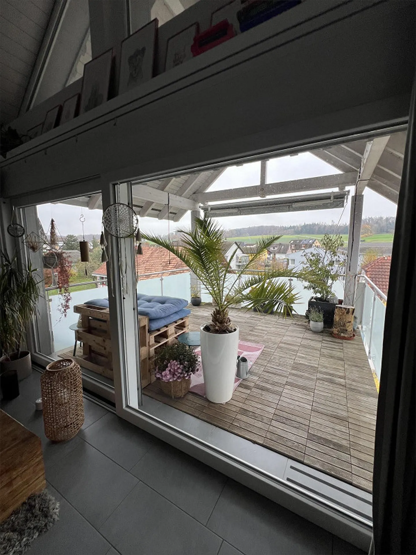 Dreamlike 3.5 Room Apartment with Charm - Photo 10 of 19