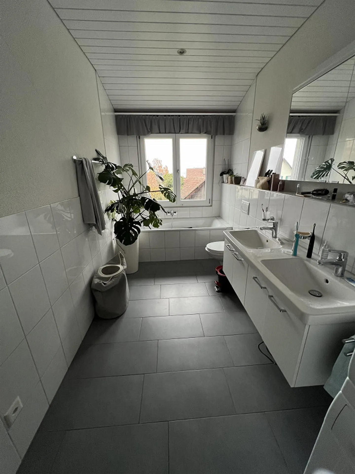 Dreamlike 3.5 Room Apartment with Charm - Photo 15 of 19