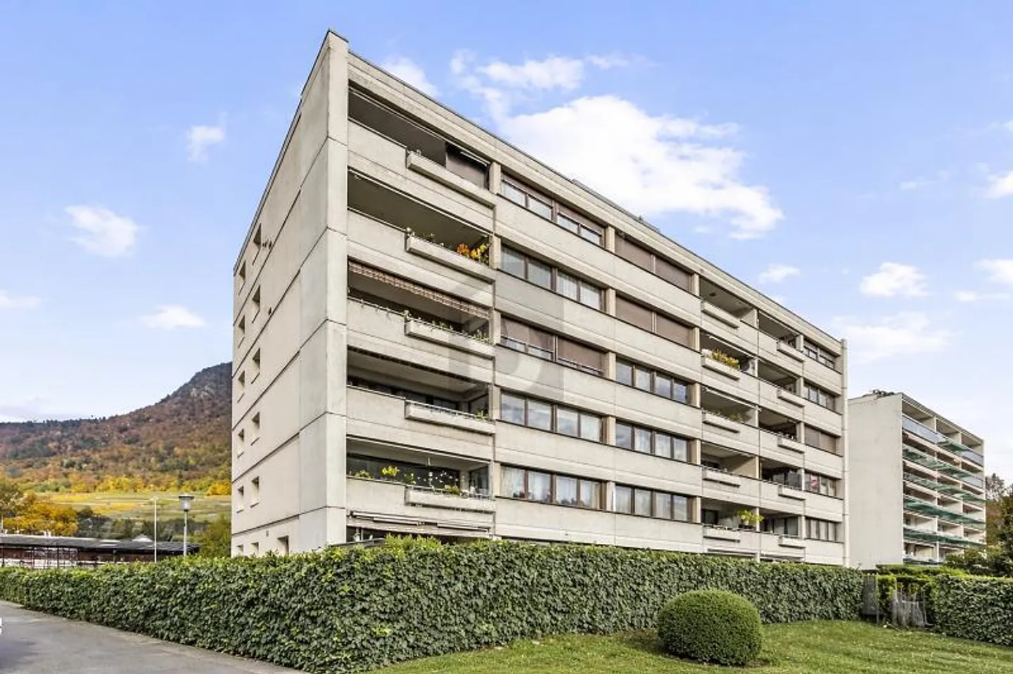 Geräumig mit privatem Garten - Foto 3 von 5