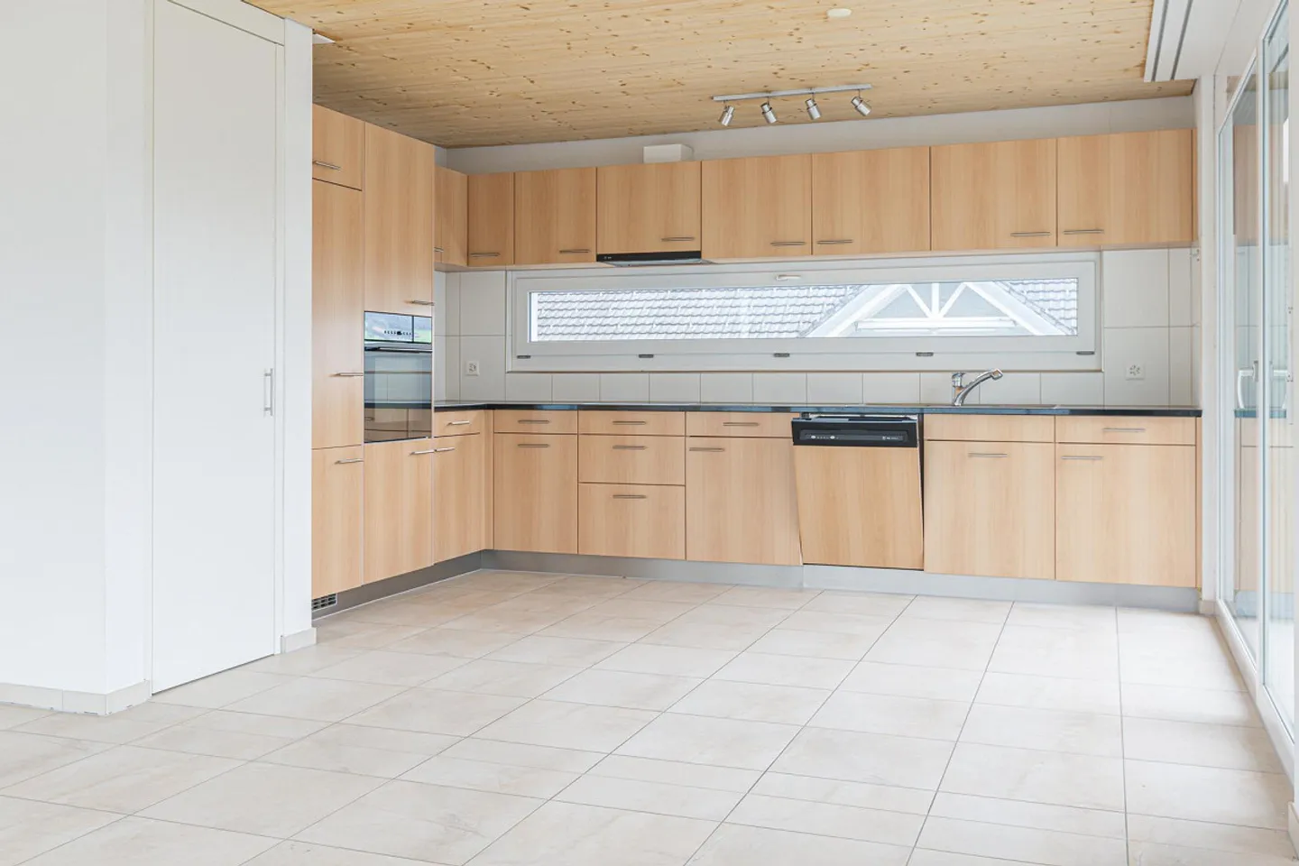 Appartamento attraente di 4,5 stanze in affitto! - Foto 1 di 12