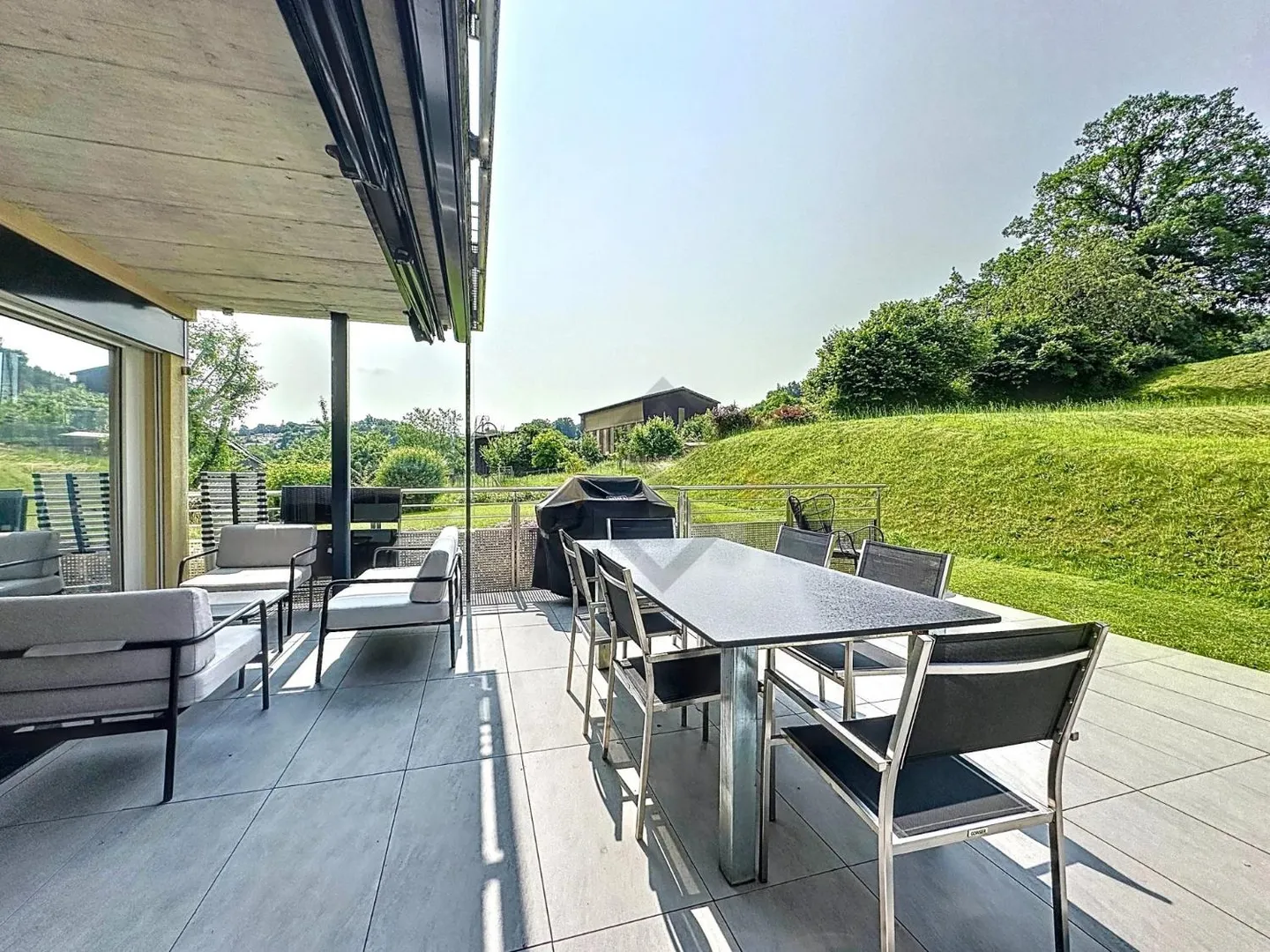 Modern Apartment with Garden - Photo 1 of 8