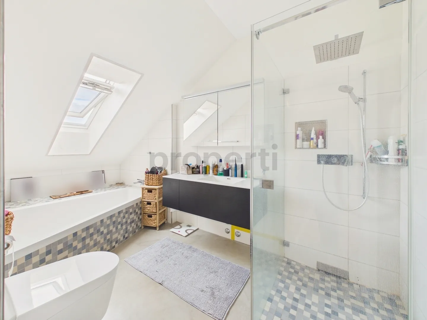 Maisonette moderne de 3,5 pièces avec belle vue - Photo 10 sur 12