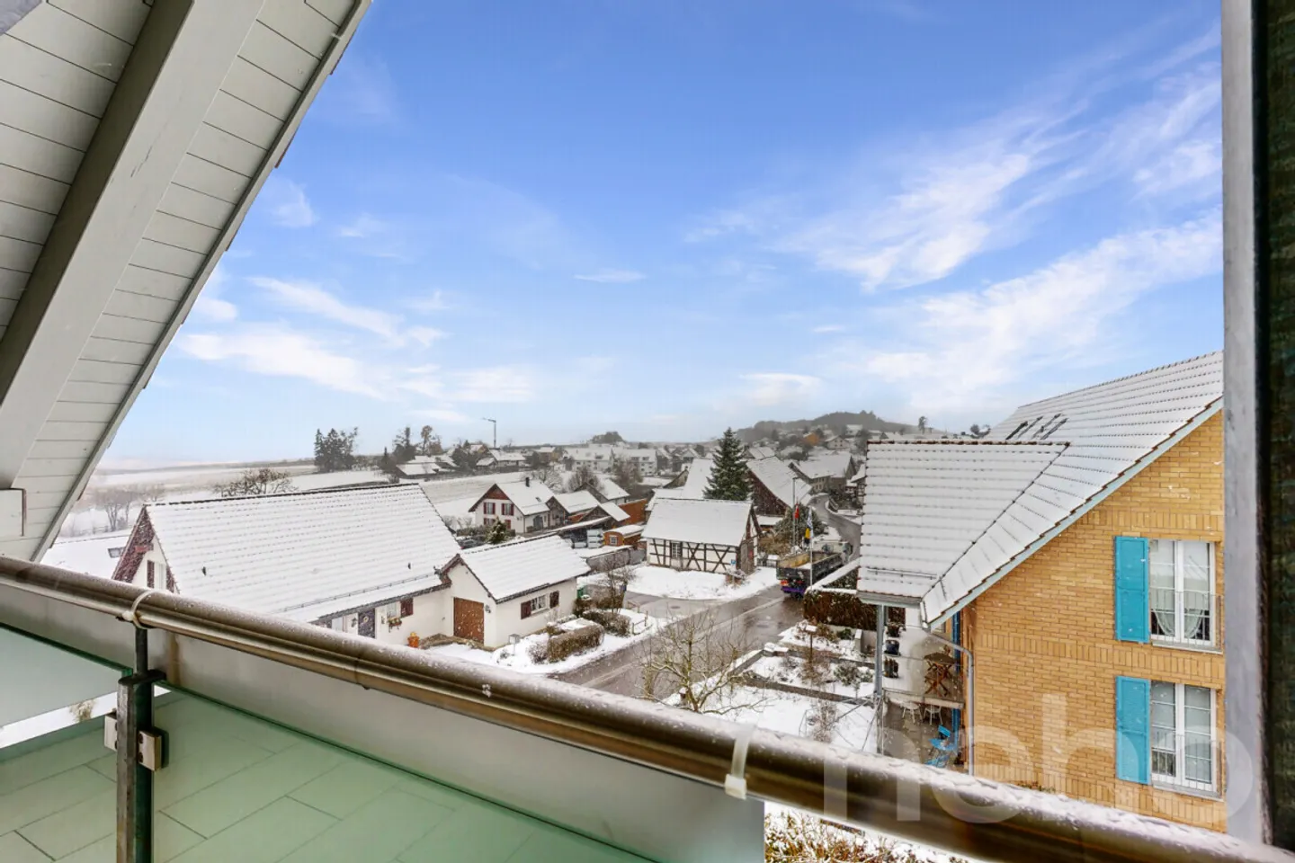 Appartement en attique lumineux de 4,5 pièces à Weiningen - Photo 11 sur 12