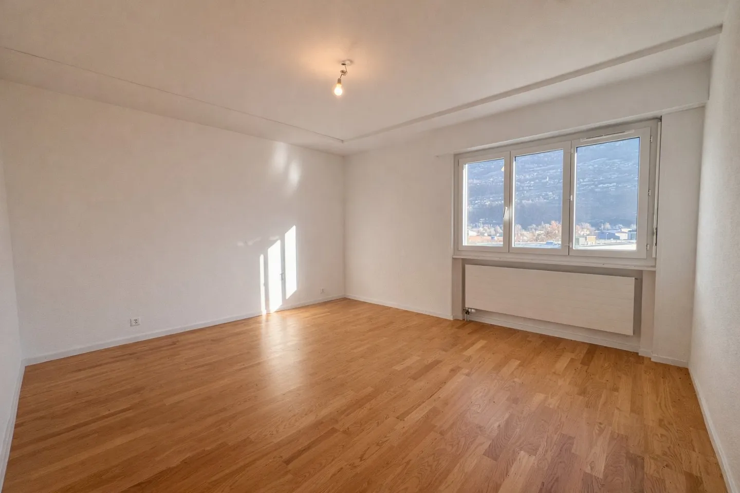 Ampio appartamento 4.5 locali - Foto 5 di 10