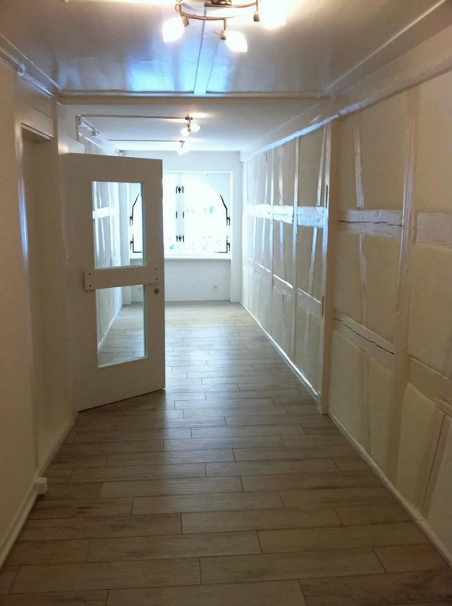 Charming Retail Space in the Heart of the Old Town - Photo 7 of 11