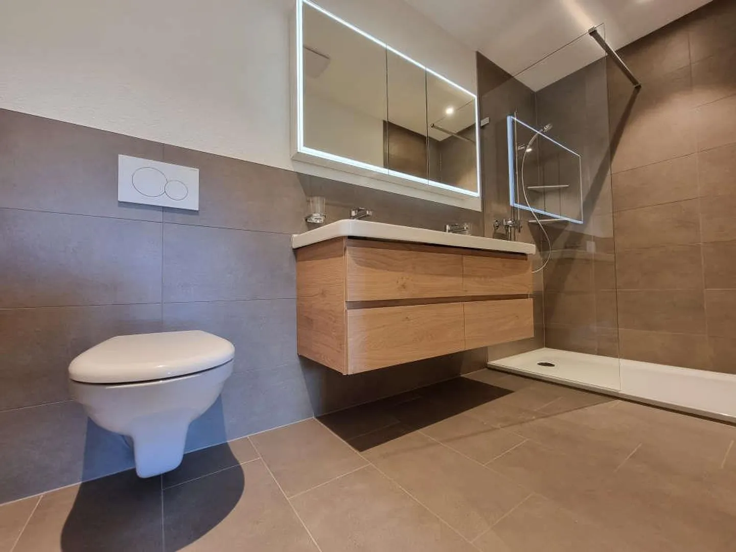 Appartement spacieux de 4,5 pièces avec vue en tant que résidence principale - Photo 10 sur 19