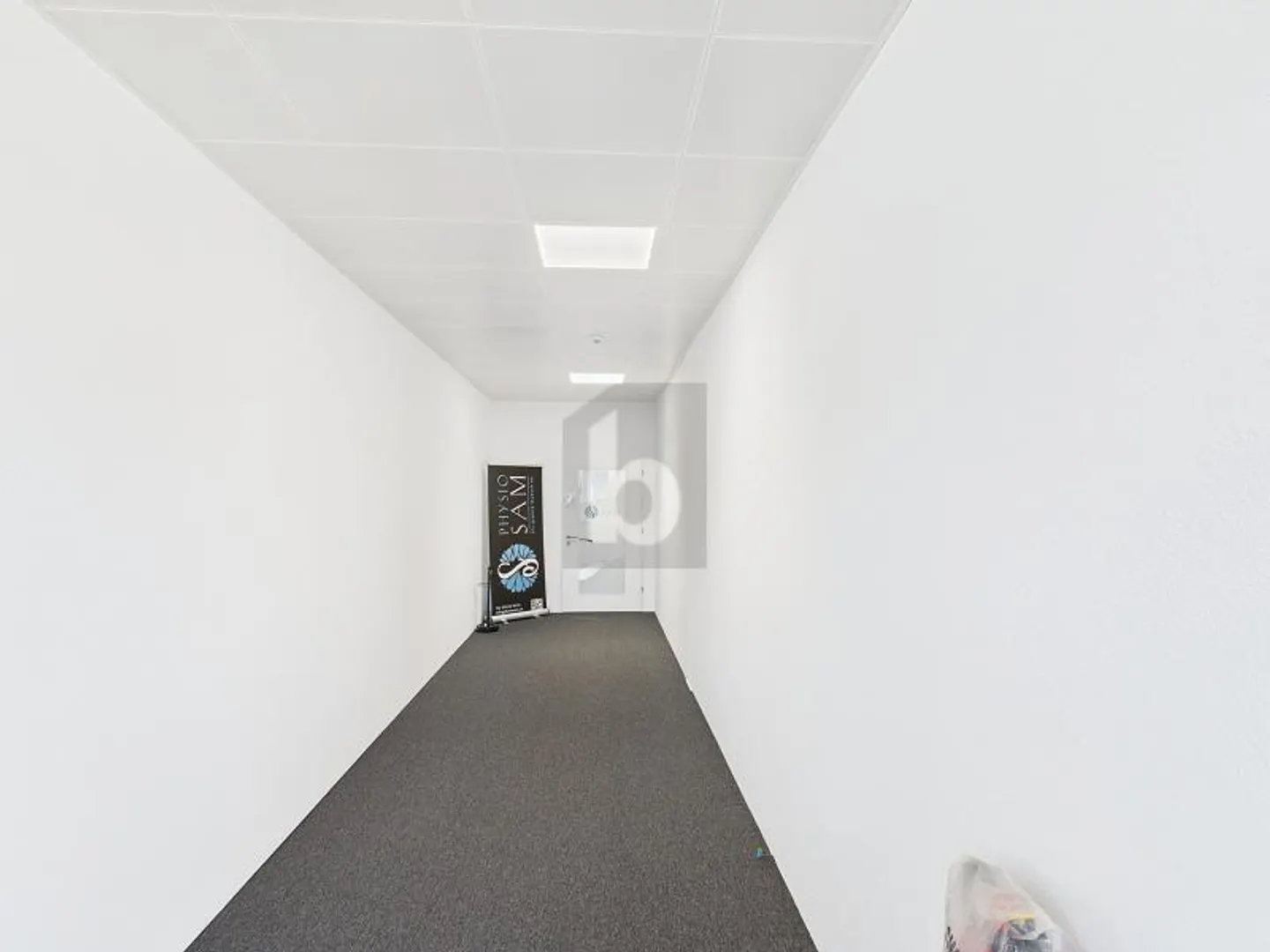 TOP LOCATION WITH FLEXIBLE USAGE OPTIONS - Photo 3 of 6