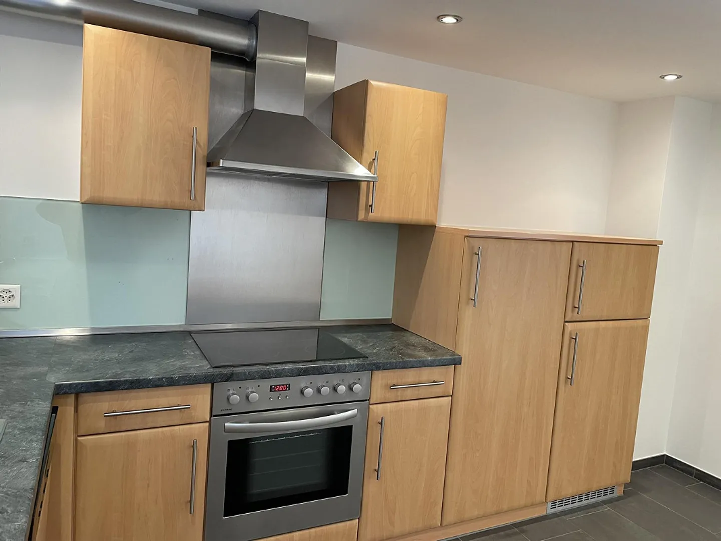 Appartamento 3.5 stanze recentemente ristrutturato nel centro della città di Rorschach - Foto 2 di 20