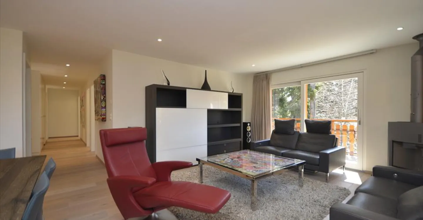 Luxury Apartment with Large Balcony - Photo 1 of 8