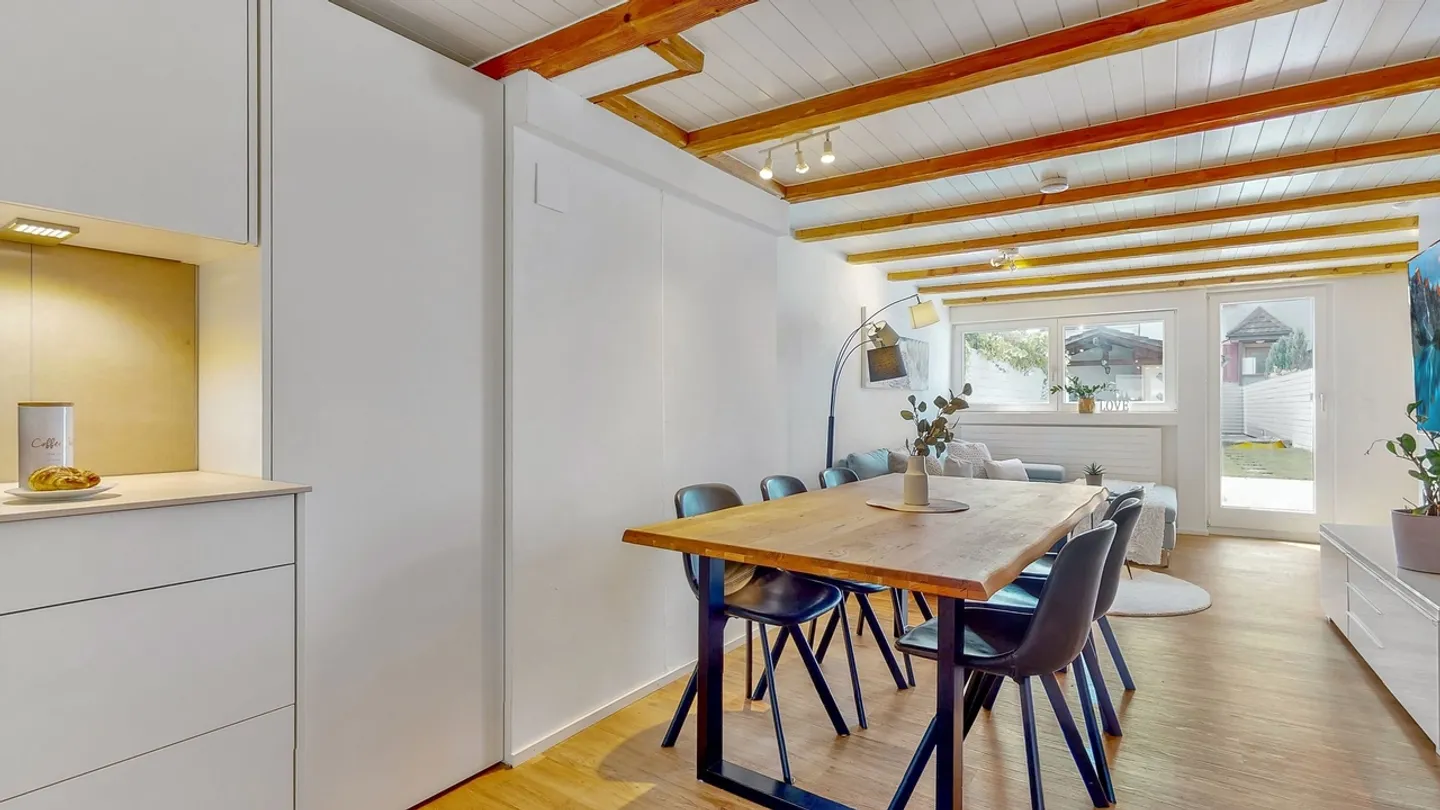 Charming 5.5-Room Townhouse in Niederuzwil - Your New Family Happiness! - Photo 5 of 13