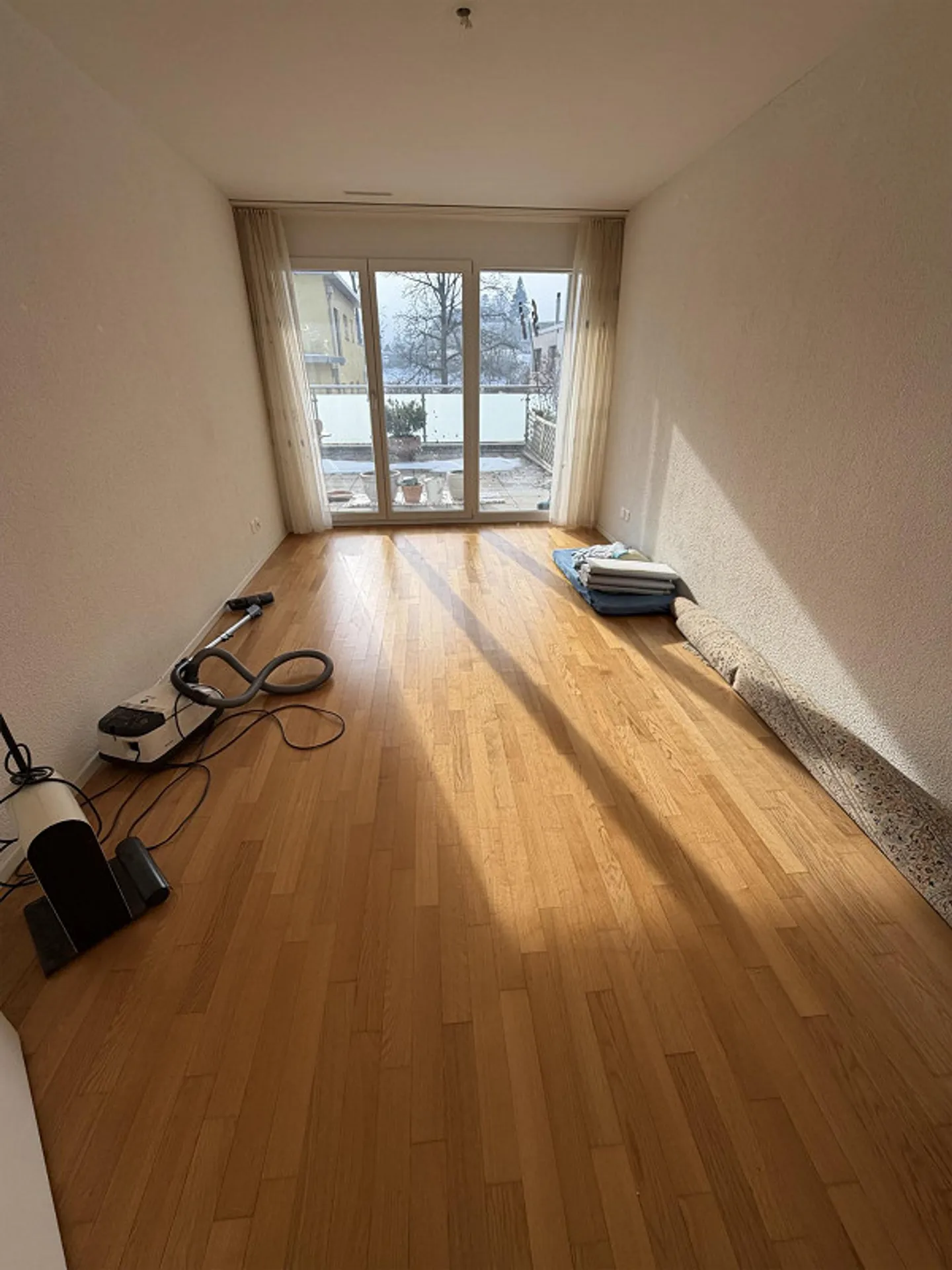 Grosszügige 3.5-Zimmer Terrassenwohnung in Hombrechtikon - Foto 9 von 13