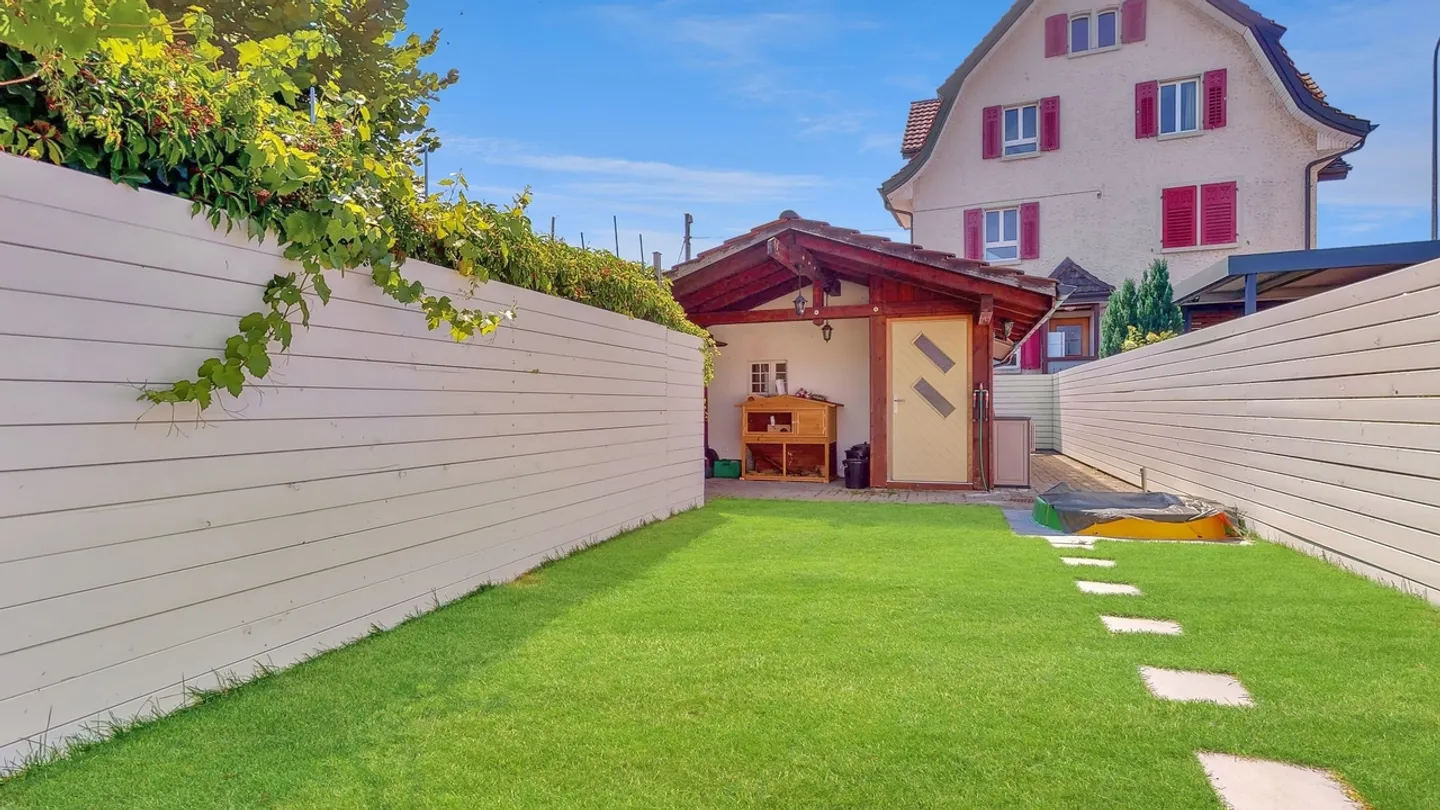 Charming 5.5-Room Townhouse in Niederuzwil - Your New Family Happiness! - Photo 12 of 13