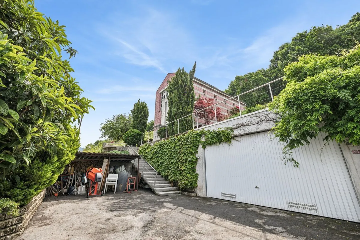 Villa architettonica con vista panoramica eccezionale - Foto 9 di 10