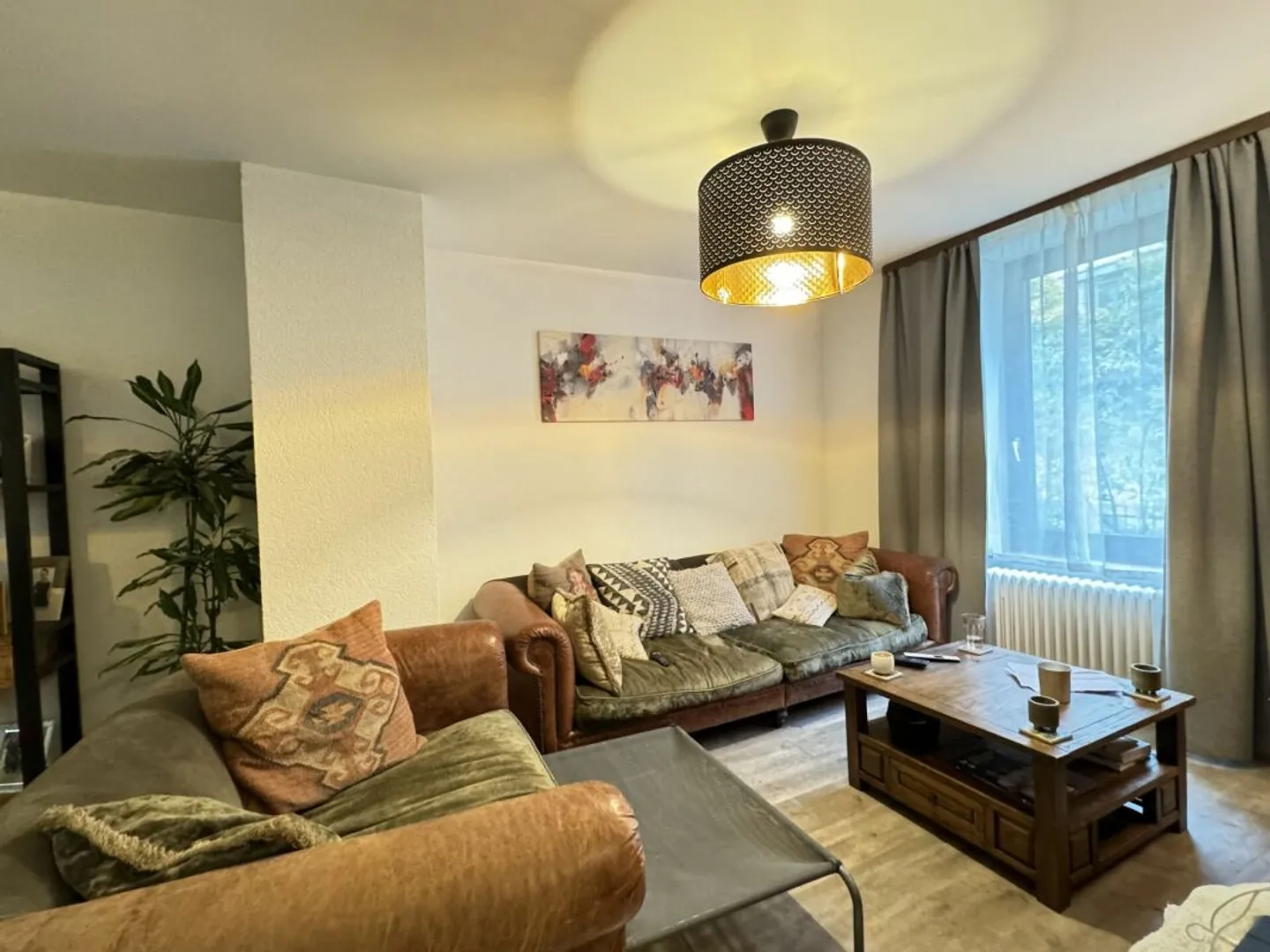 Renovated 6-Room Townhouse with Beautiful Garden - Photo 13 of 24