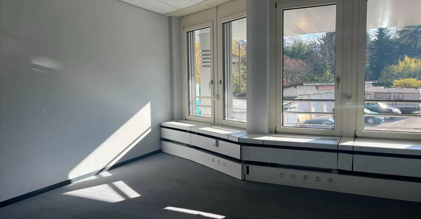 Spazio ufficio in affitto - Foto 6 di 10