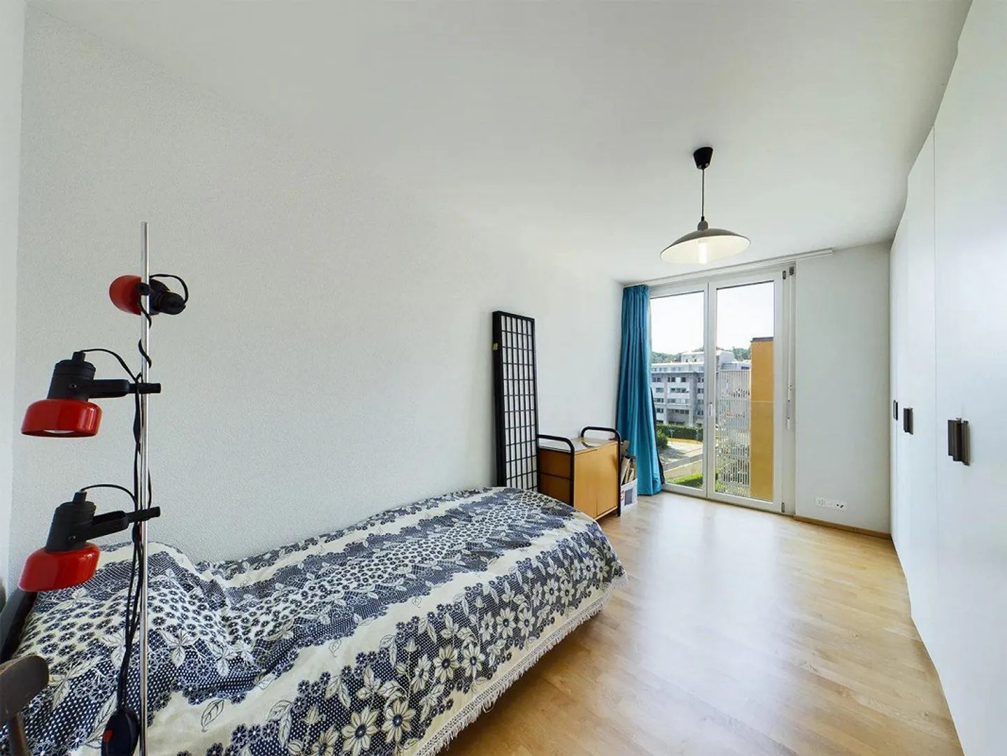 Appartement moderne de 5,5 pièces avec grand balcon à Zurich Affoltern - Photo 6 sur 7