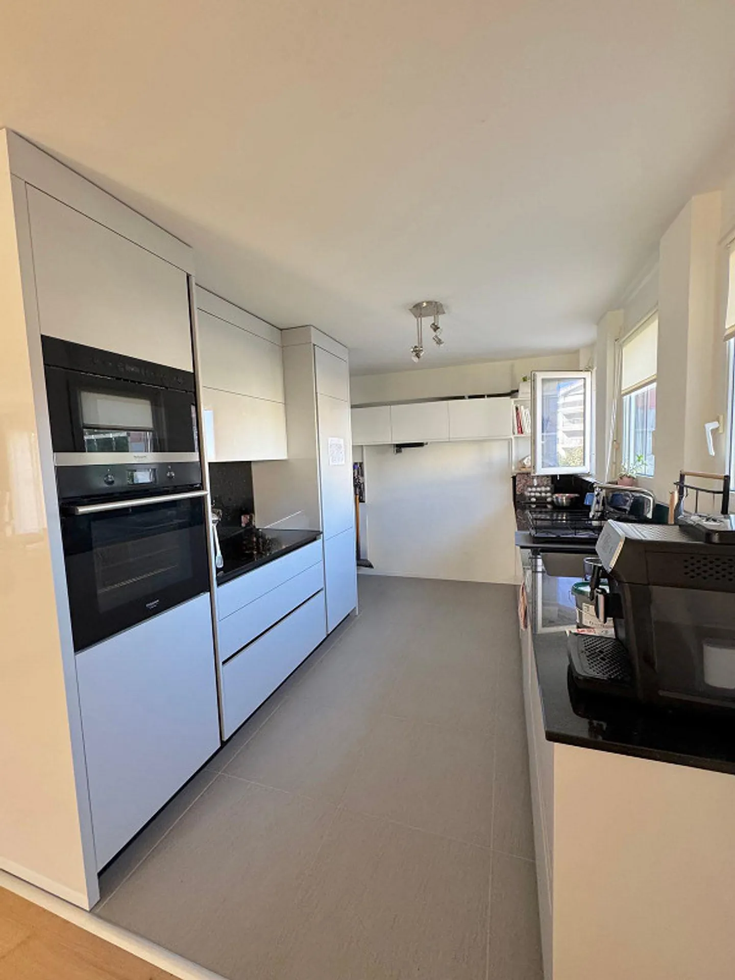 4.5-room apartment with large private garden of 576m2 - Photo 5 of 9