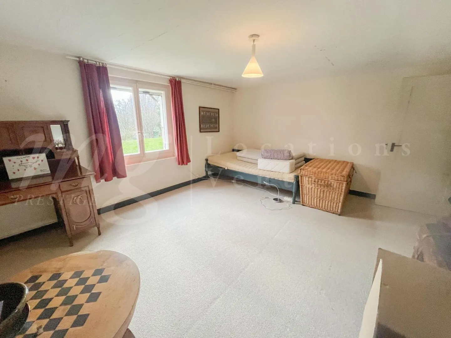 Exclusive!! Single-family house with 220 m2 and garden of 1,500 m2 - Photo 4 of 4