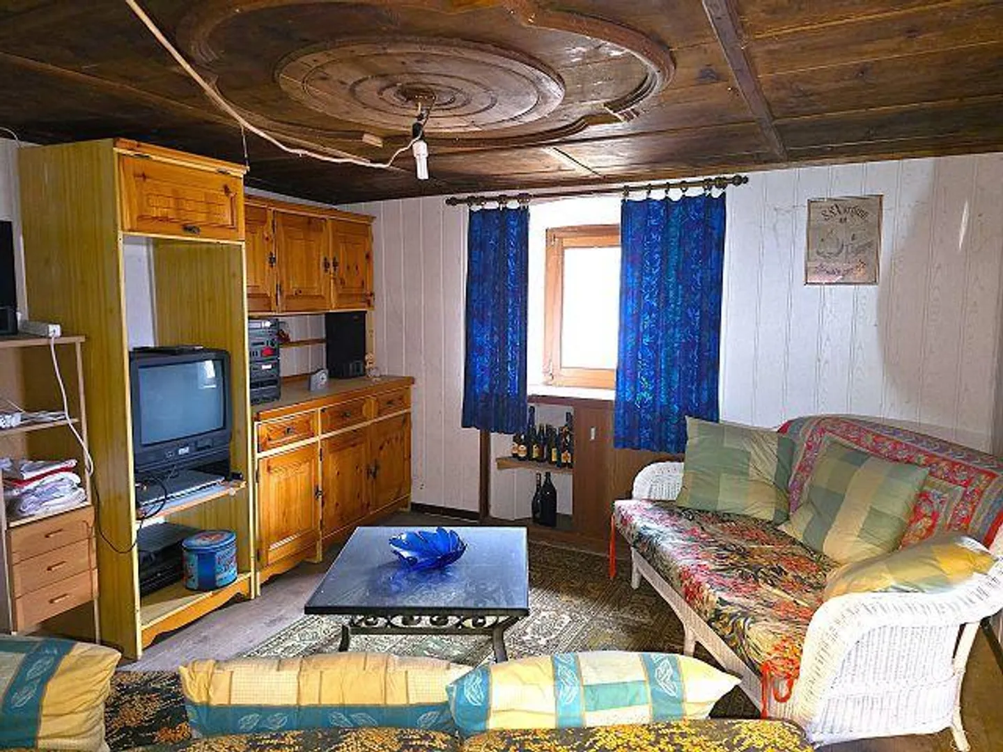 «4 1/2-Zimmer-Hausteil mit grossem Grundstück Parte della casa di 4 1/2 locali con grande terreno» - Foto 3 von 33