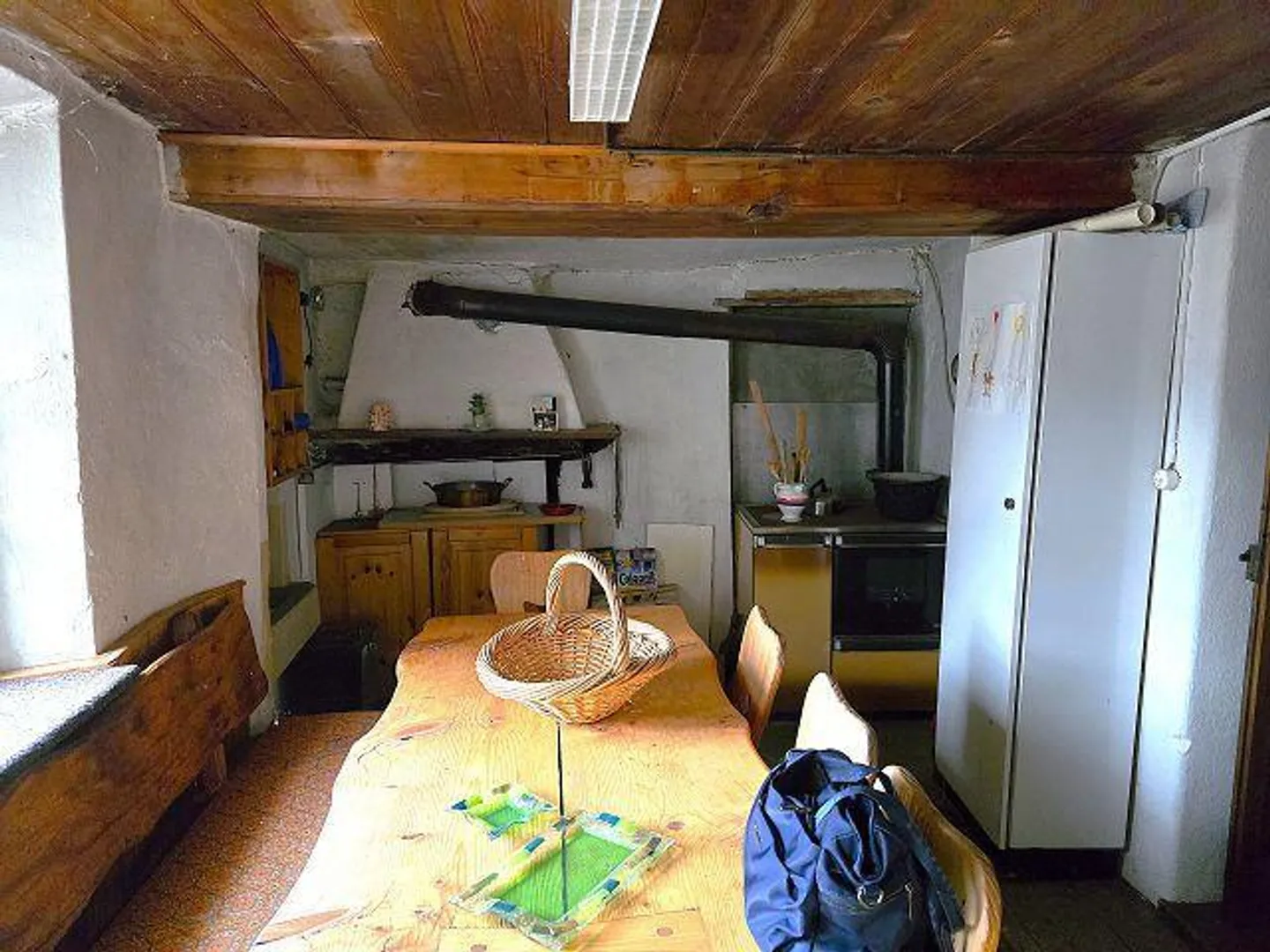 «4 1/2-Zimmer-Hausteil mit grossem Grundstück Parte della casa di 4 1/2 locali con grande terreno» - Foto 6 von 33