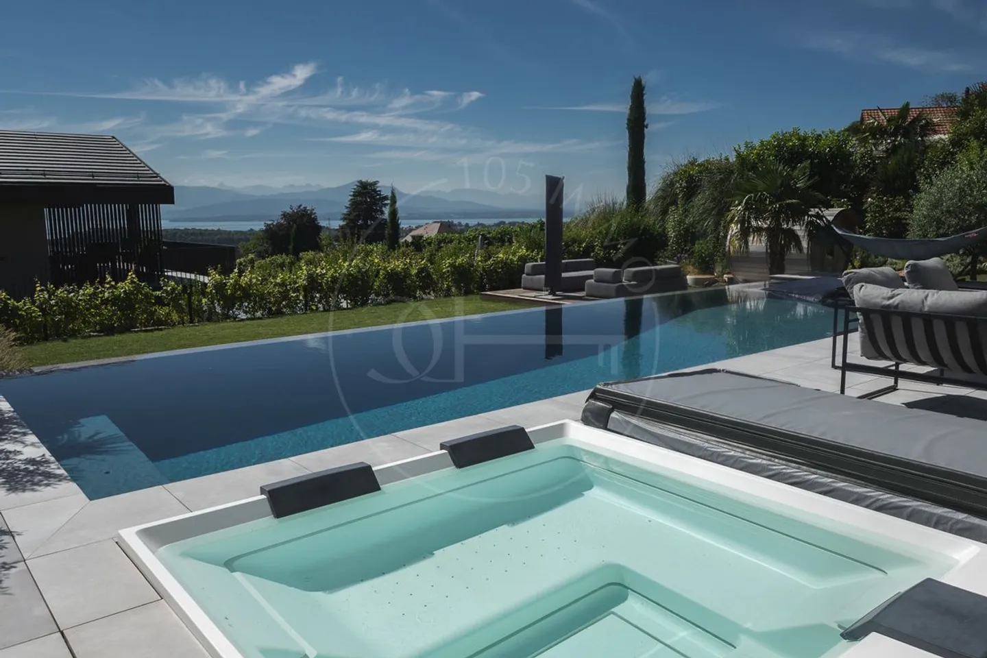 Villa de Luxe avec Vue sur le Lac - Photo 4 sur 10