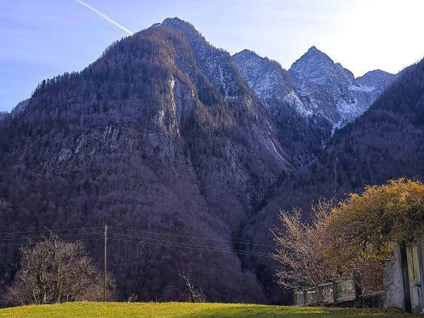 «4 1/2-Zimmer-Hausteil mit grossem Grundstück Parte della casa di 4 1/2 locali con grande terreno» - Foto 24 von 33