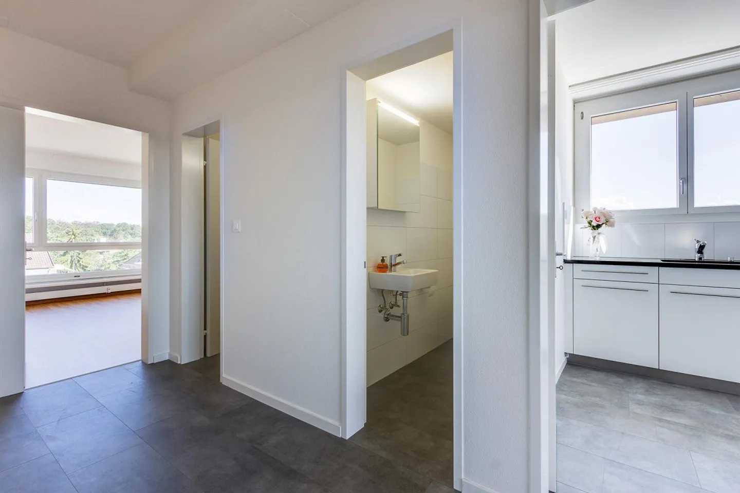 Wohnung mieten - Foto 2 von 9