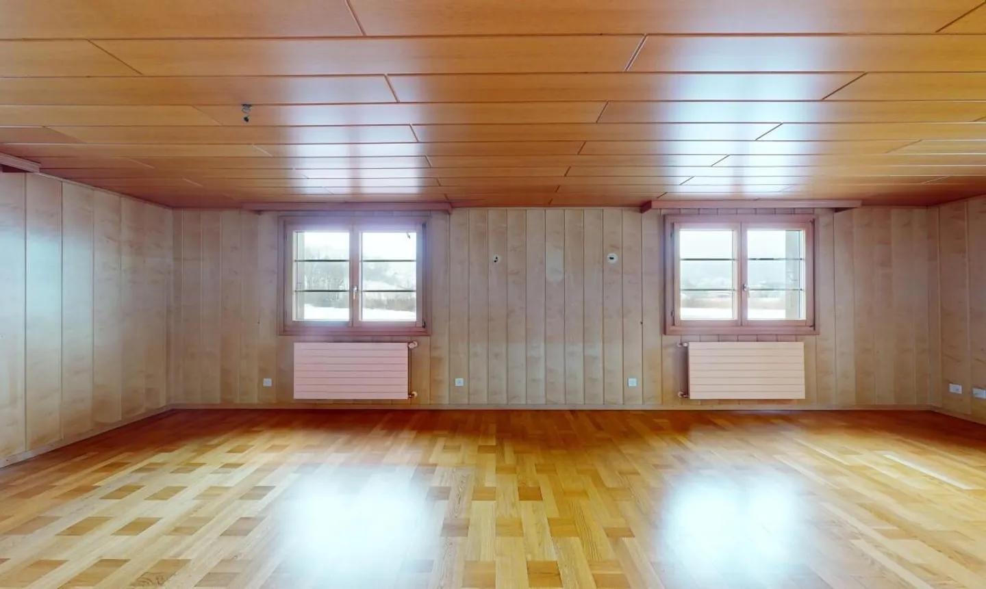 Charming chalet with building potential and large land - Photo 9 of 13