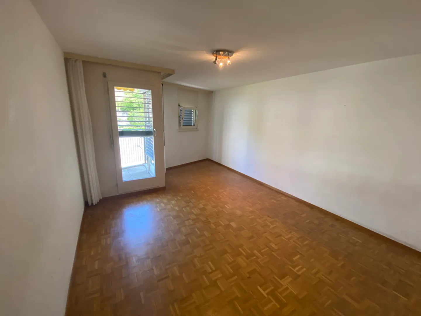 Zweieinhalb-Zimmer-Wohnung im 2. Stock - Foto 4 von 8