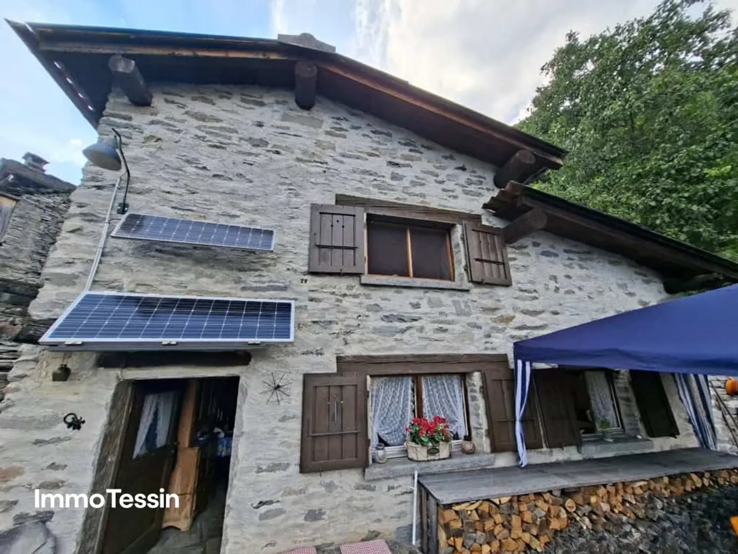 Charaktervolles Rustico an spektakulärer Aussichtslage auf einer authentischen Tessiner Alp im oberen Maggiatal - Foto 6 von 13