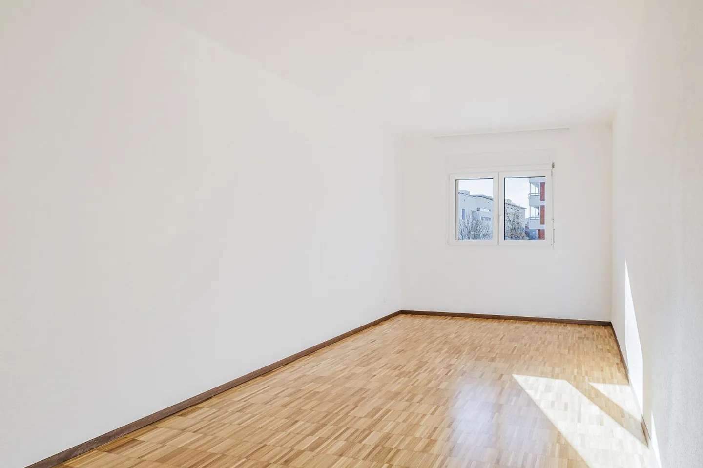 Bright apartment in a strategic location in Lugano - Photo 8 of 14