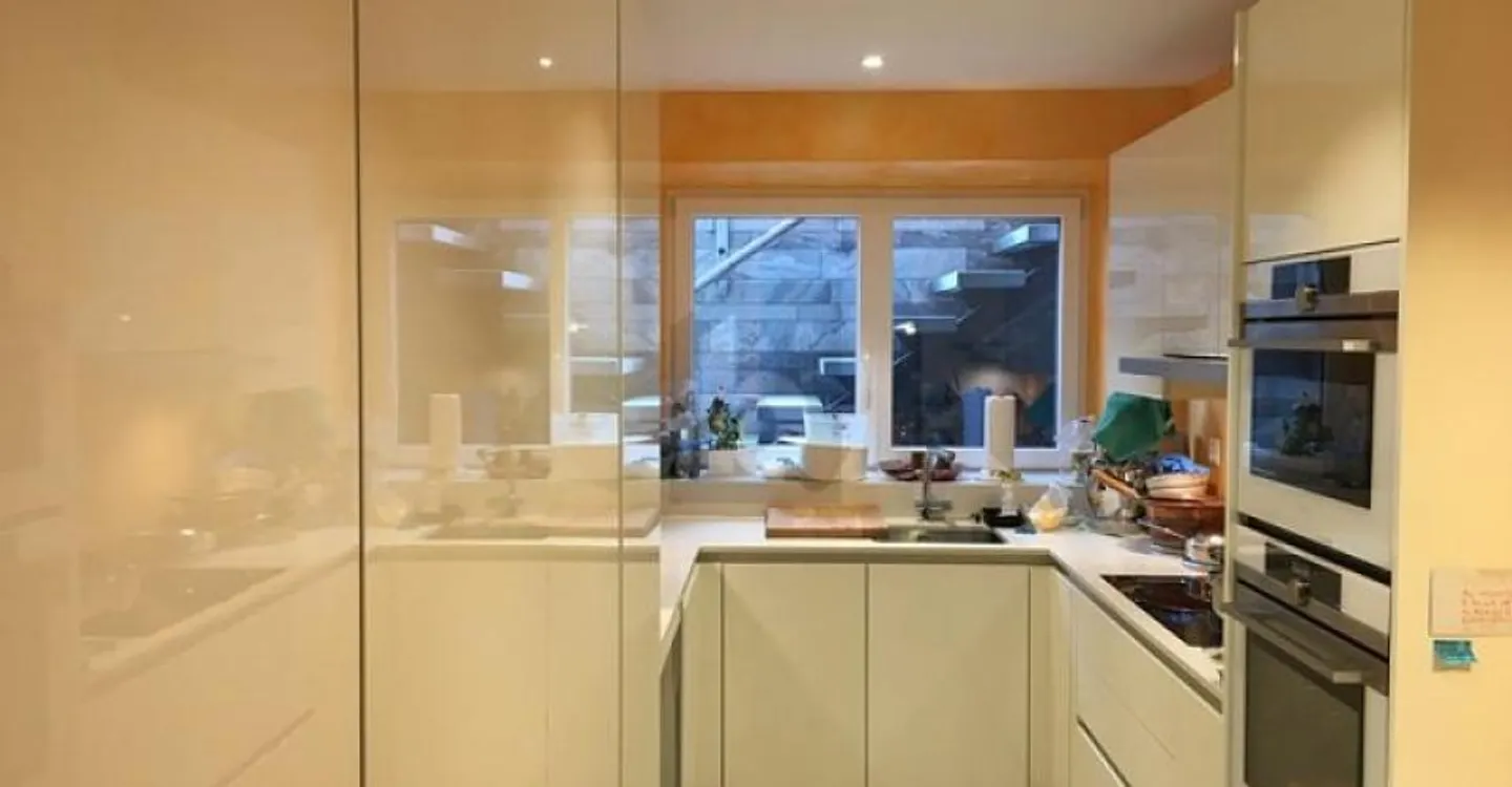 APPARTEMENT LUMINEUX AVEC DÉPENDANCE ET VUE - Foto 2 von 3
