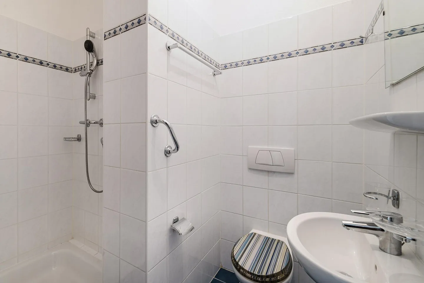 Bright apartment in a strategic location in Lugano - Photo 11 of 14