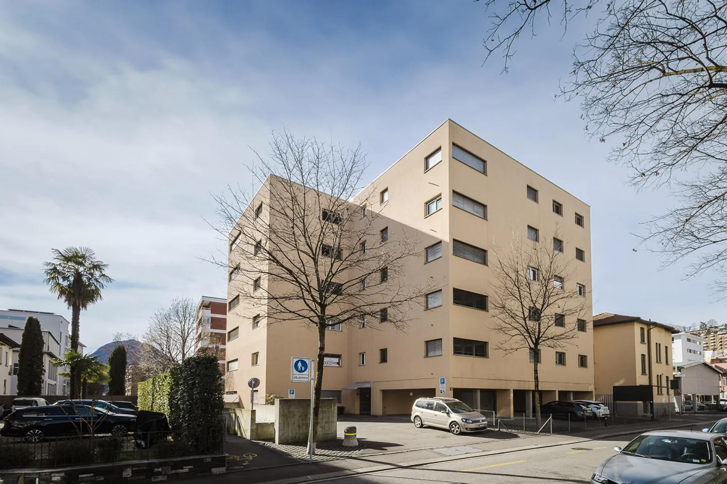 Bright apartment in a strategic location in Lugano - Photo 14 of 14