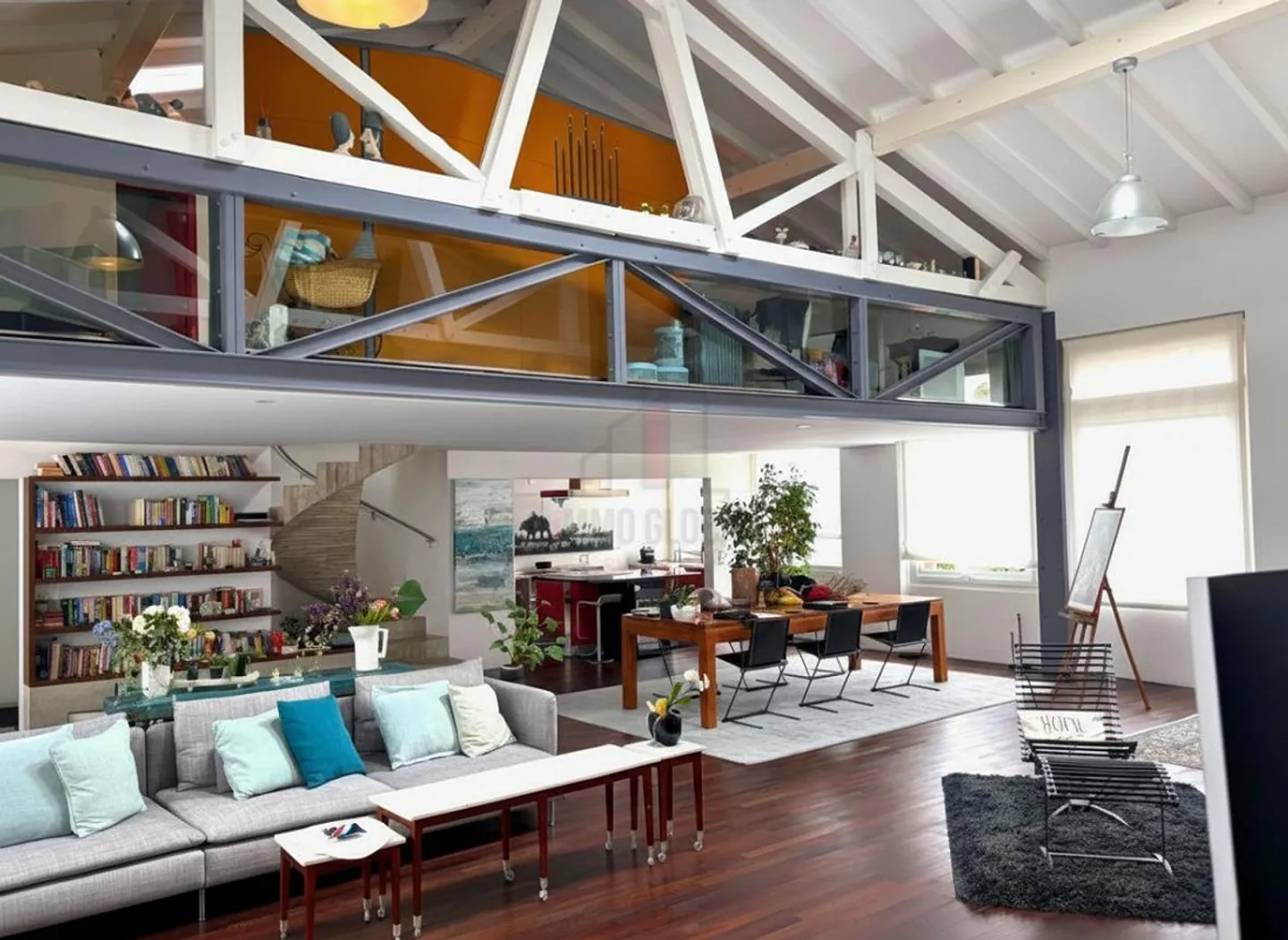 LOFT MAGNIFIQUE À UN NOUVEAU PRIX - Photo 2 sur 11