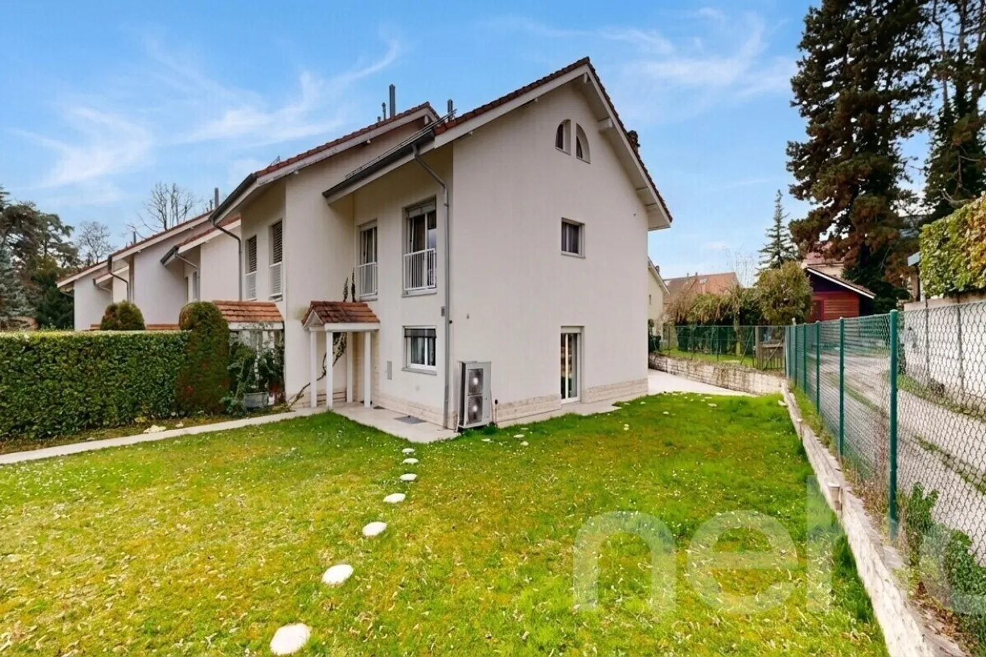 5 locali, 180 m²: Bella casa a schiera con giardino a Mies - Foto 1 di 13