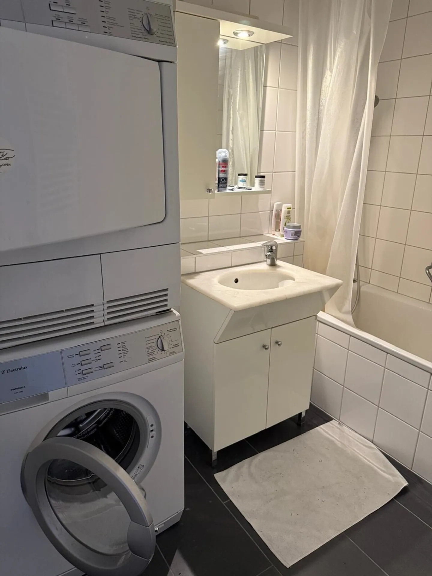 Charmant Appartement Meublé - Photo 3 sur 8