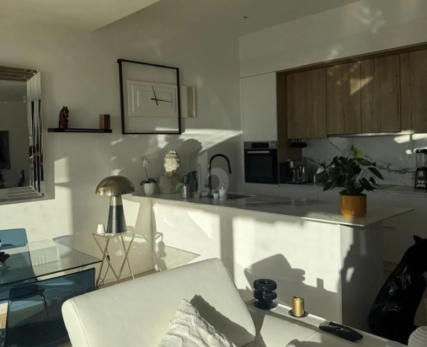 Appartement Élégant avec Jardin - Photo 4 sur 6