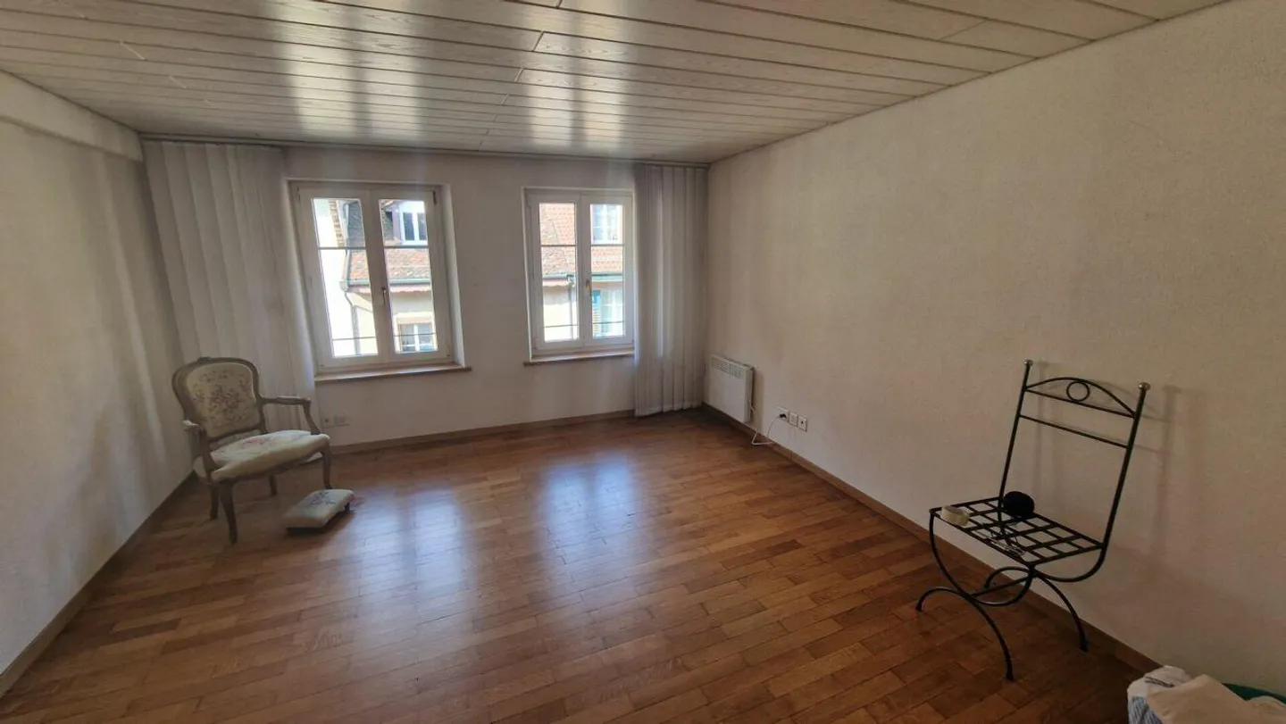 Historical 6-room single-family house with commercial space on the ground floor in the old town! - Photo 10 of 13