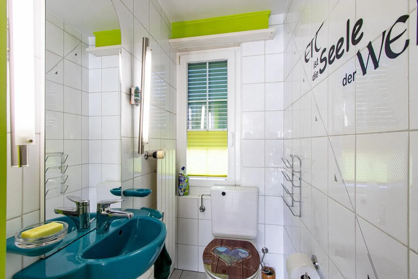 3.5-Room End Row House with Potential and View into the Green - Photo 10 of 17