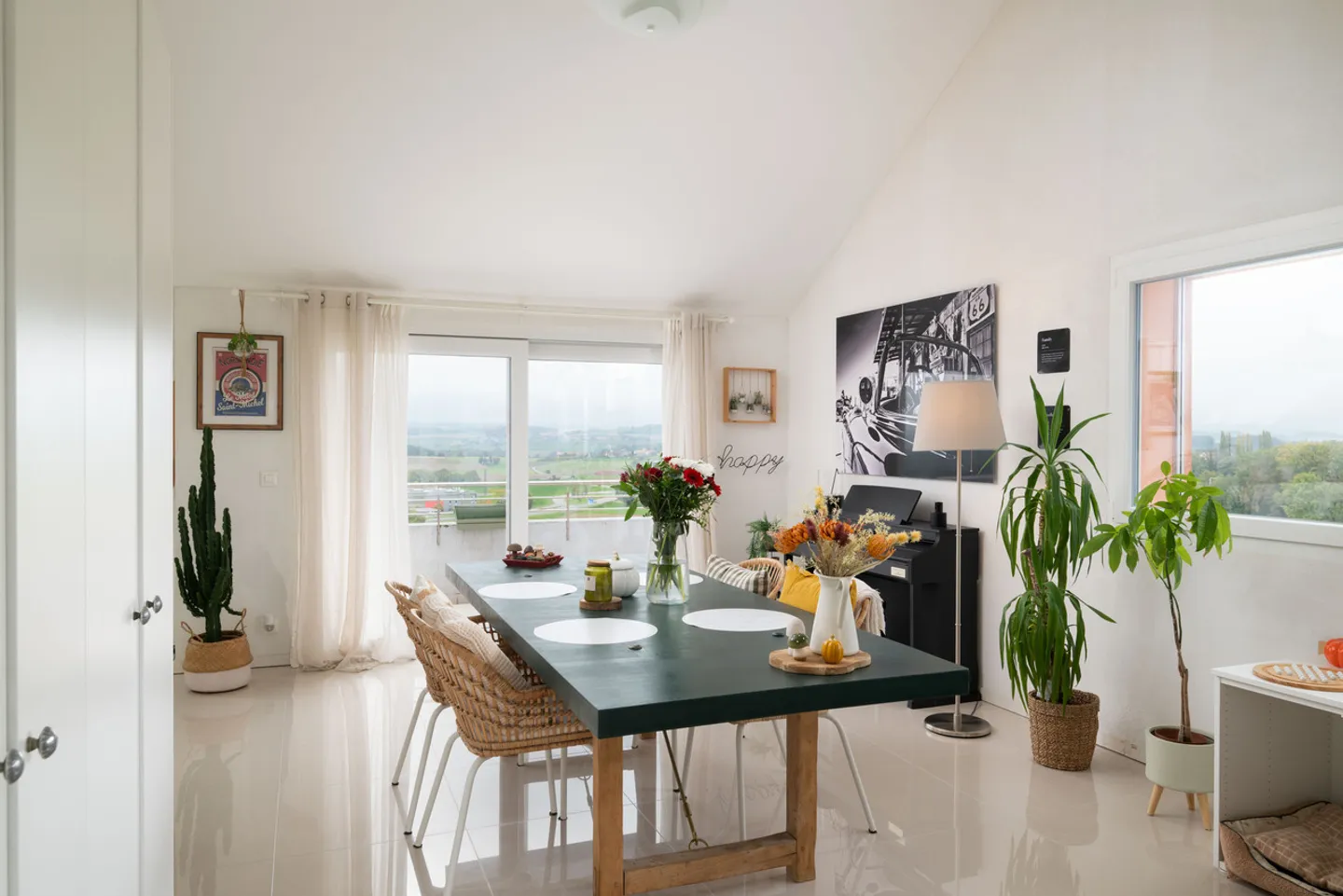 Recent Apartment - Villars-Ste-Croix - Photo 3 of 15