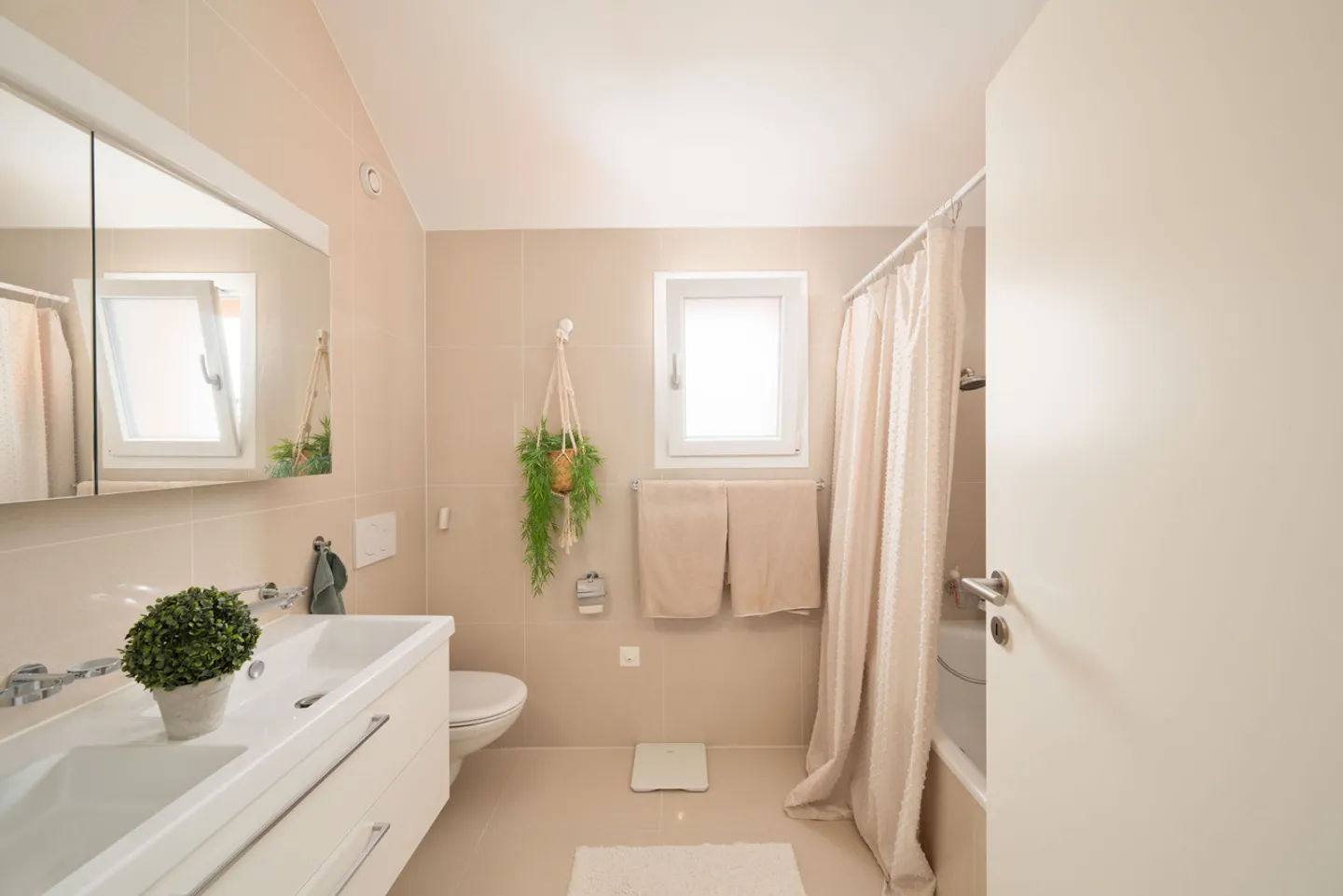 Recent Apartment - Villars-Ste-Croix - Photo 8 of 15