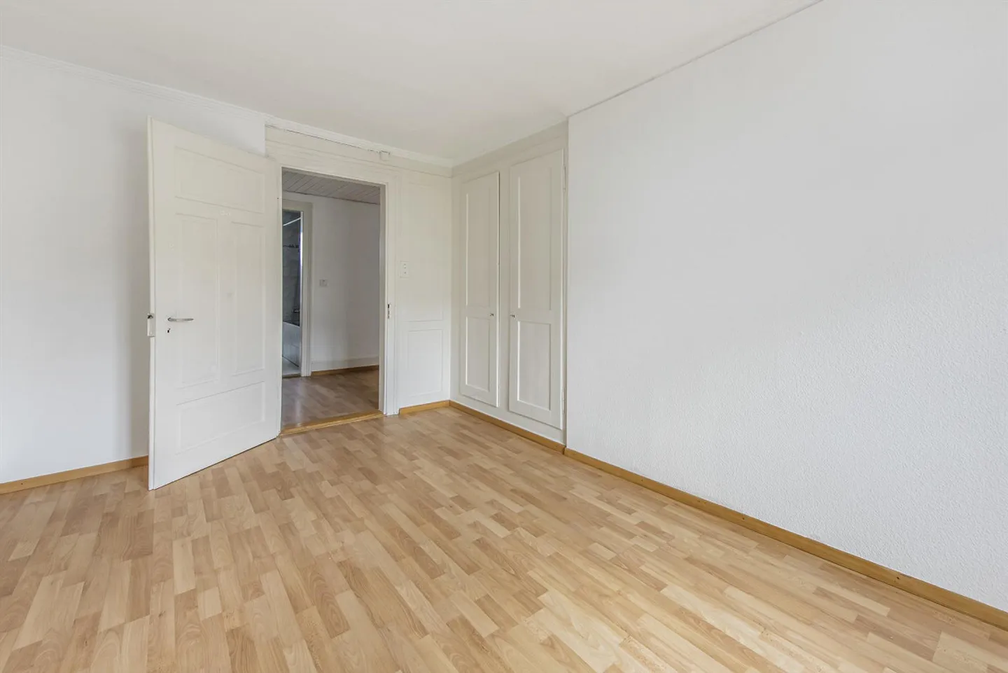 Appartement dans un endroit central - Photo 7 sur 17