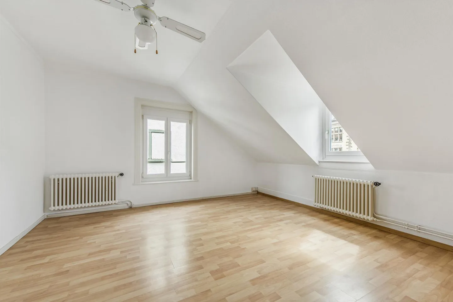 Appartement dans un endroit central - Photo 10 sur 17